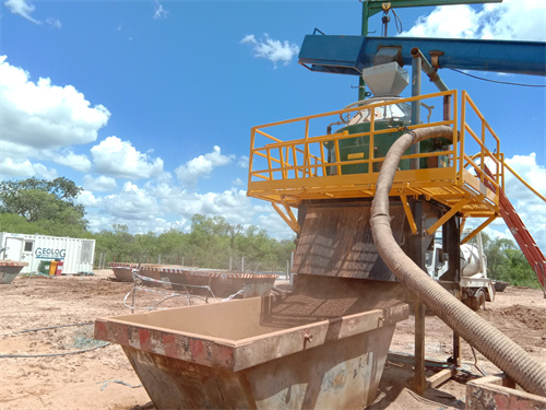 科迅的泥浆不落地设备适用于中大型工地的泥浆处理。