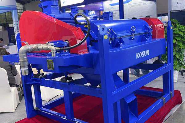 西安科迅机械展出的离心机设备 西安科迅机械展出的离心机设备